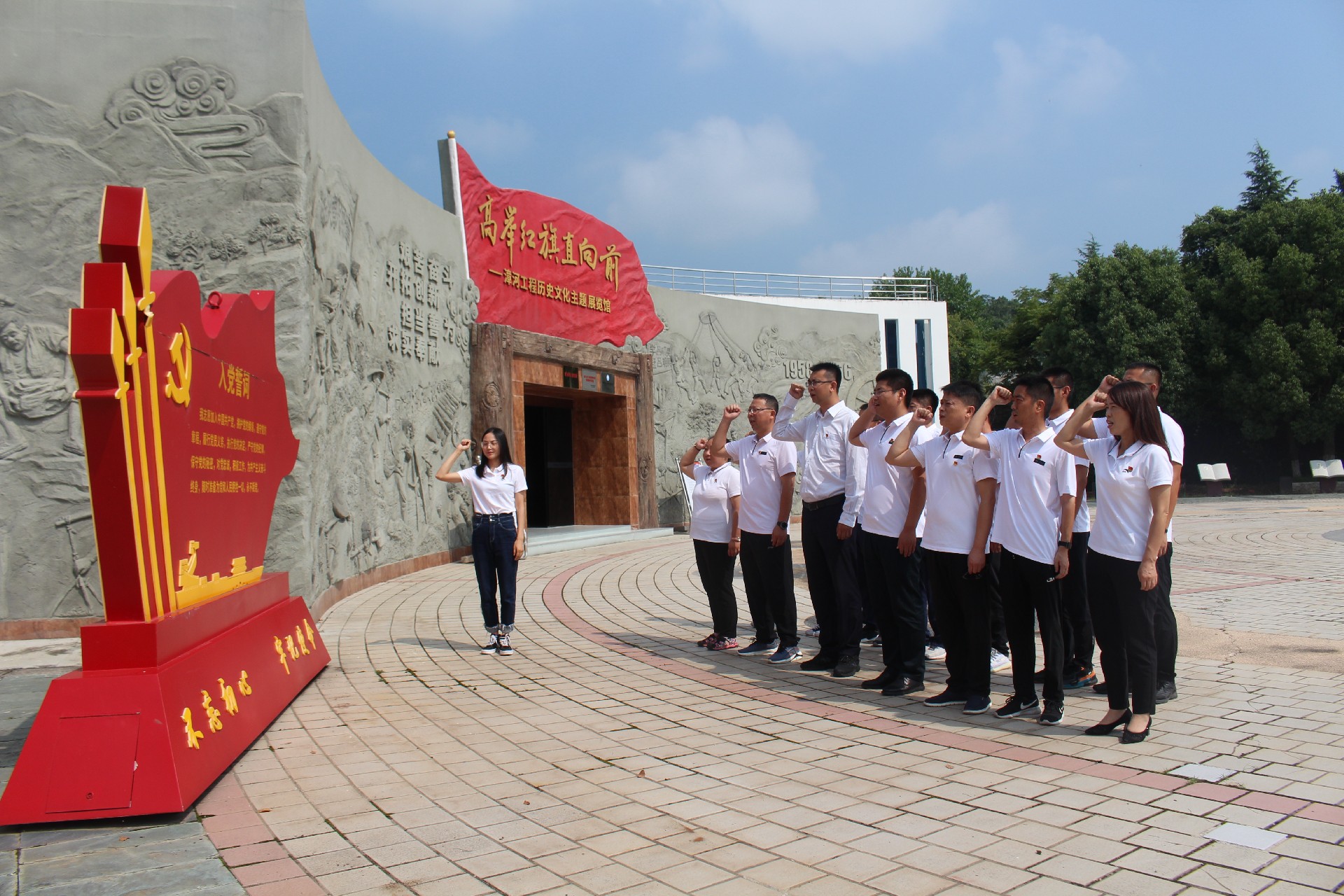 1656899199191967.jpg 1656899199191967.jpg